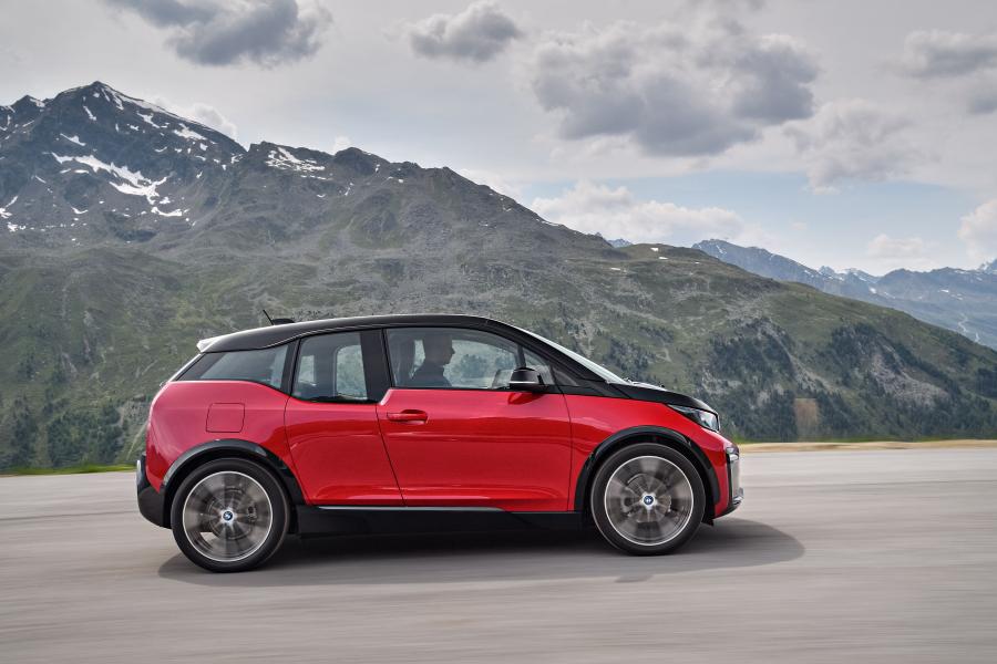  BMW i3s (I01) 2018 года  (WW) (фото 17 из 97)
